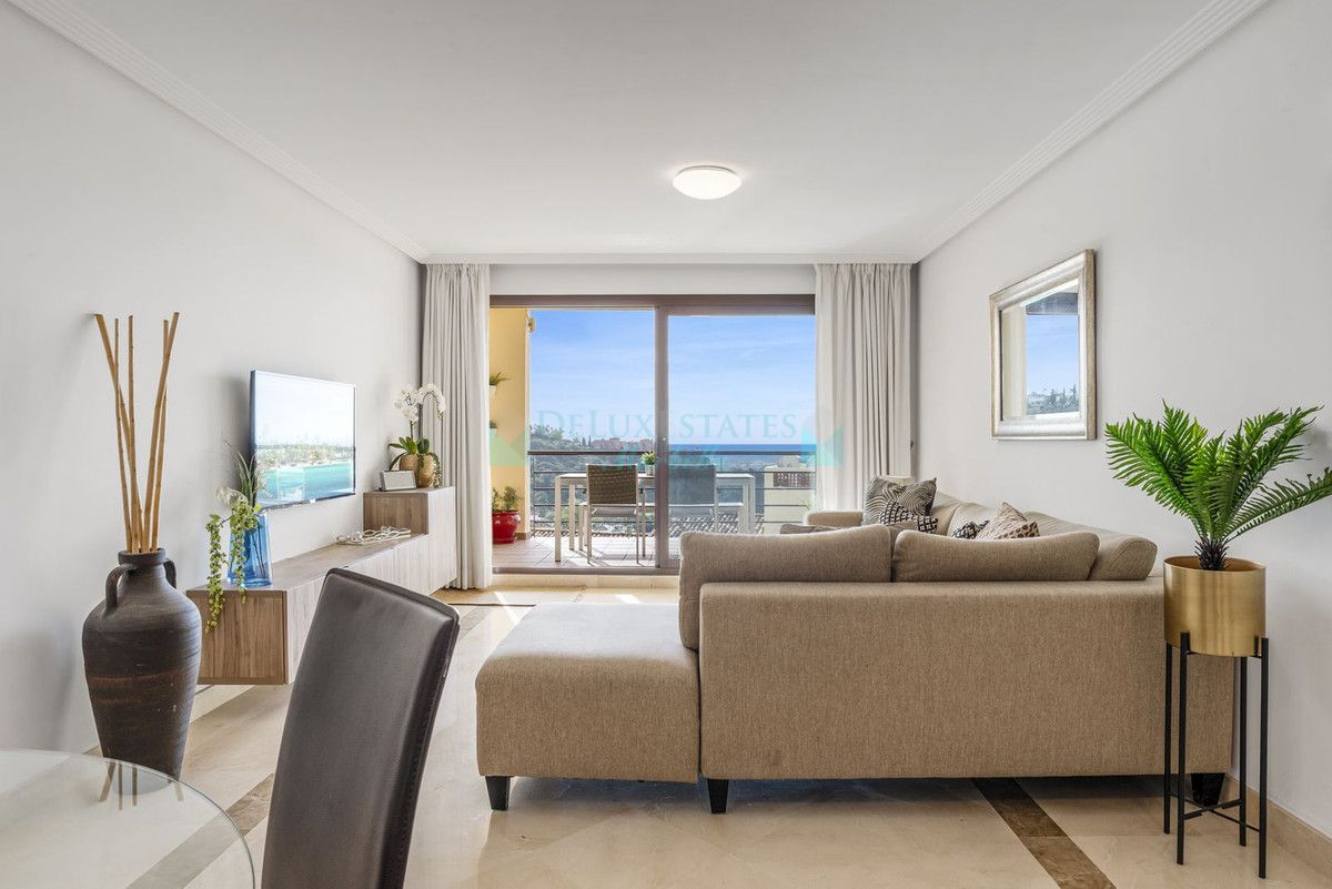 Apartment for sale in Los Arqueros, Benahavis