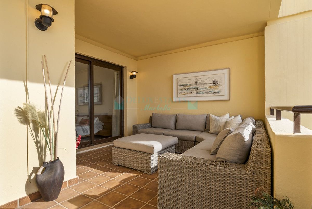 Apartment for sale in Los Arqueros, Benahavis