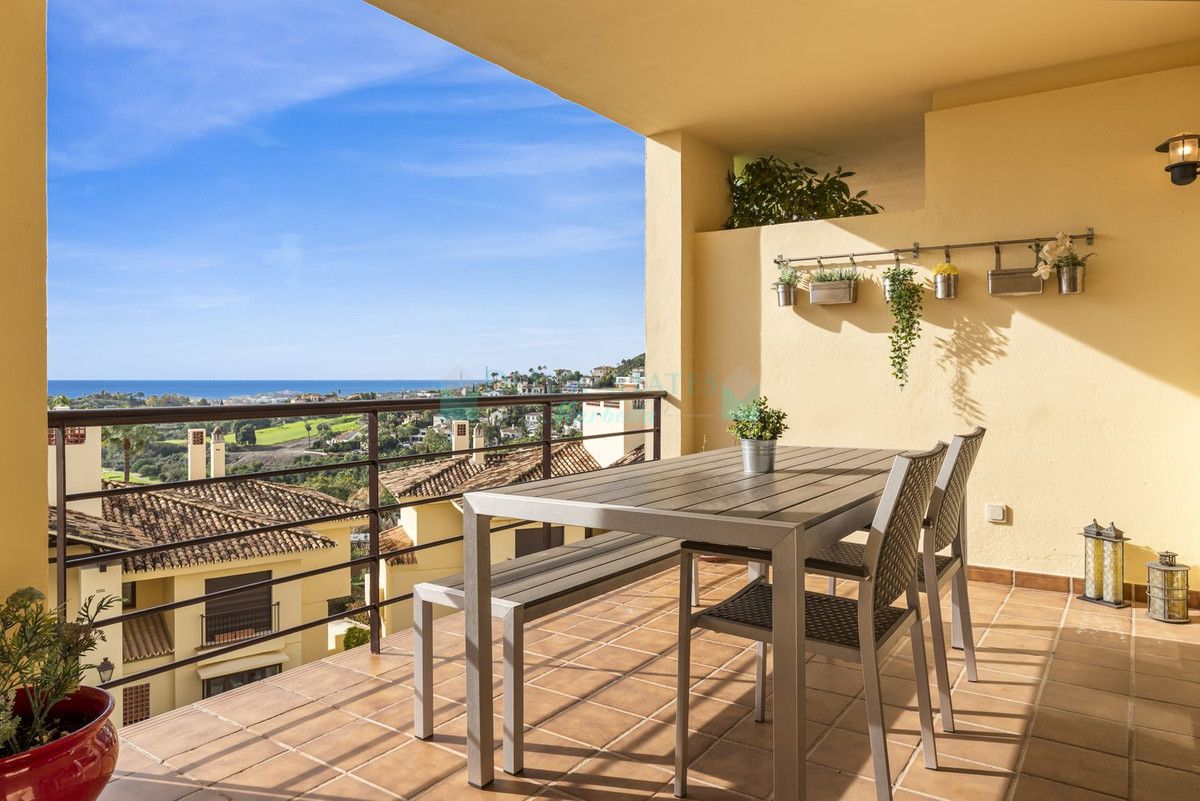 Apartment for sale in Los Arqueros, Benahavis