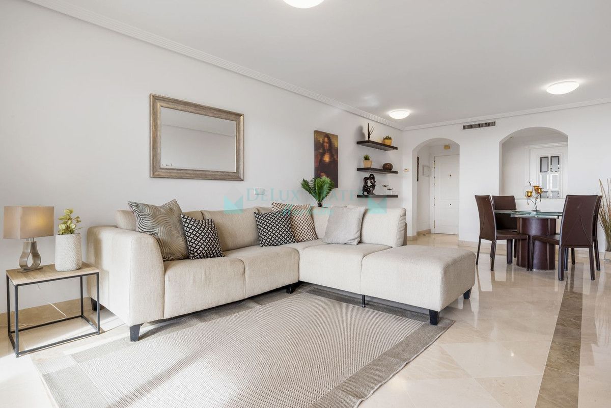 Apartment for sale in Los Arqueros, Benahavis