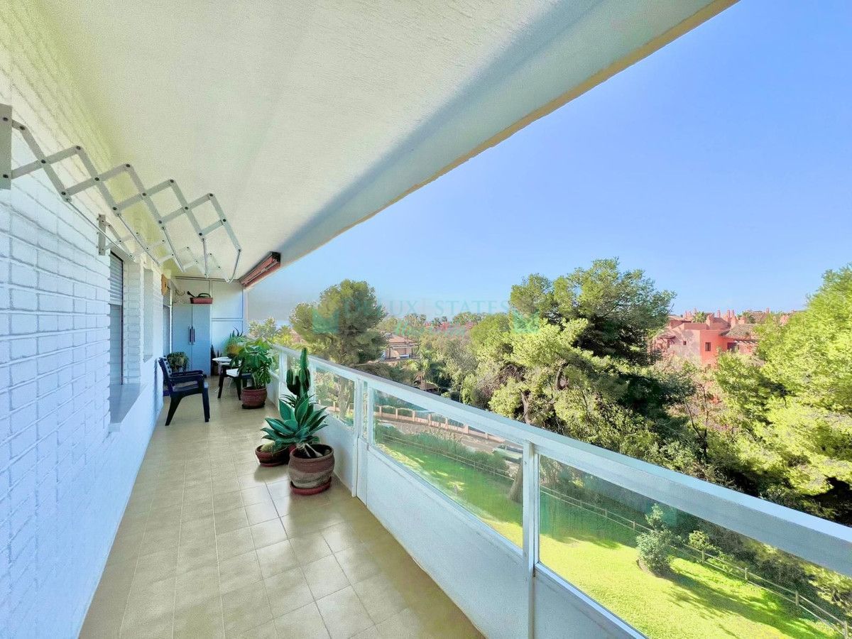 Apartment for sale in Las Chapas, Marbella East