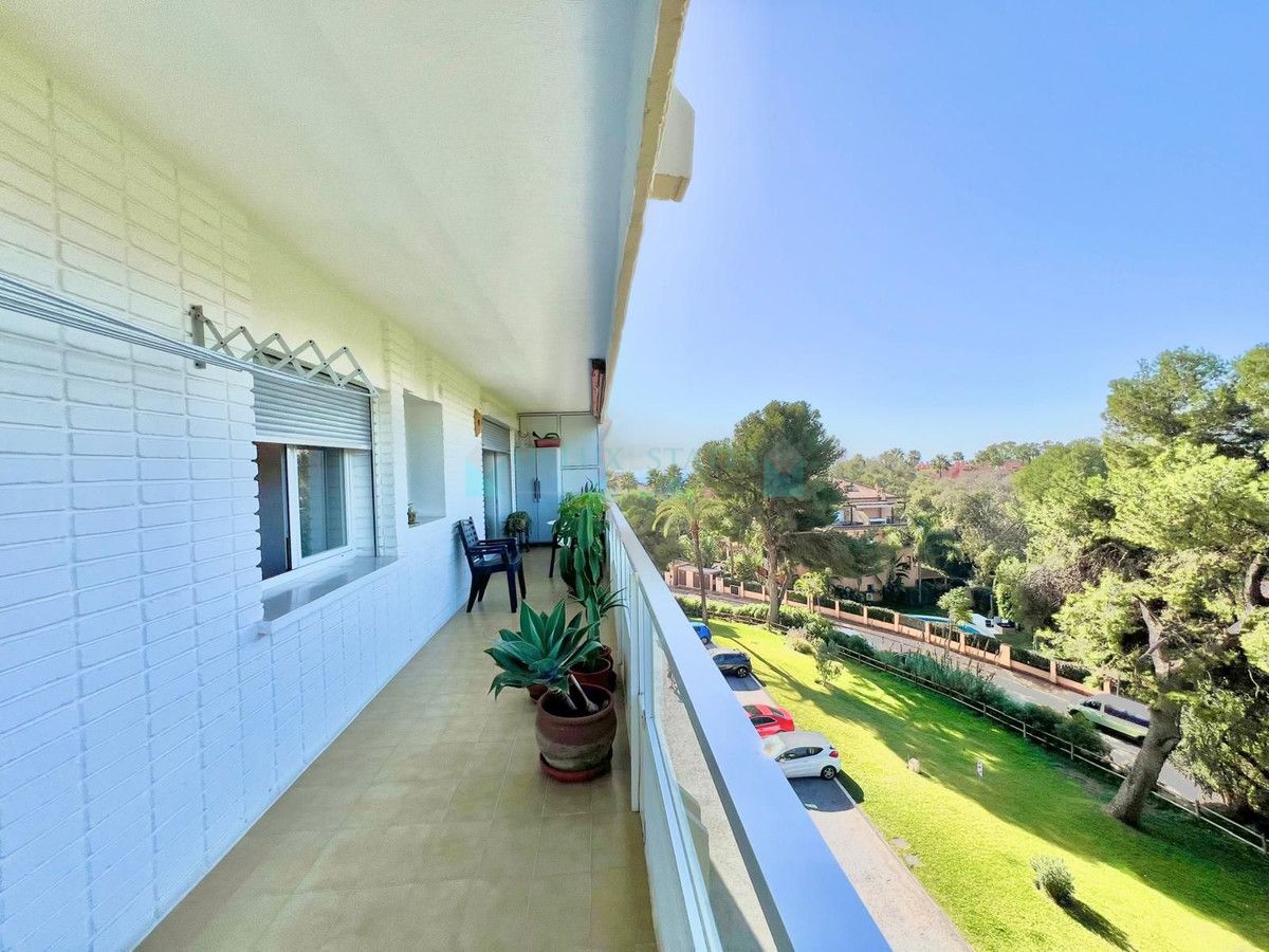 Apartment for sale in Las Chapas, Marbella East