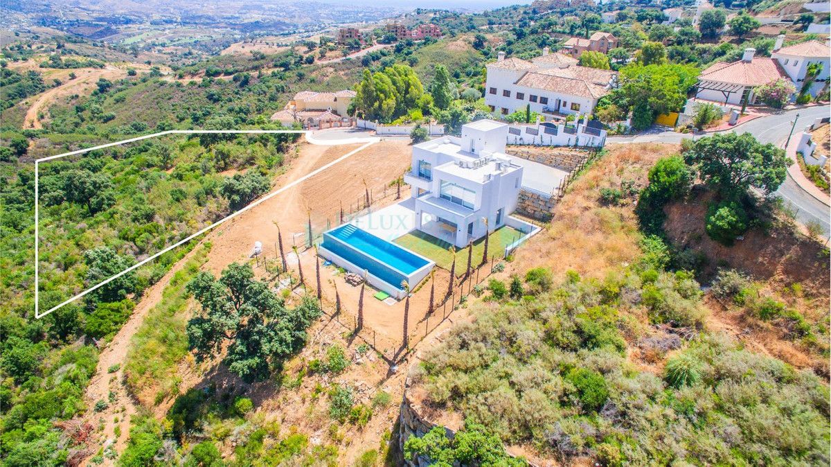 Parcela Residencial en venta en La Mairena, Marbella Este