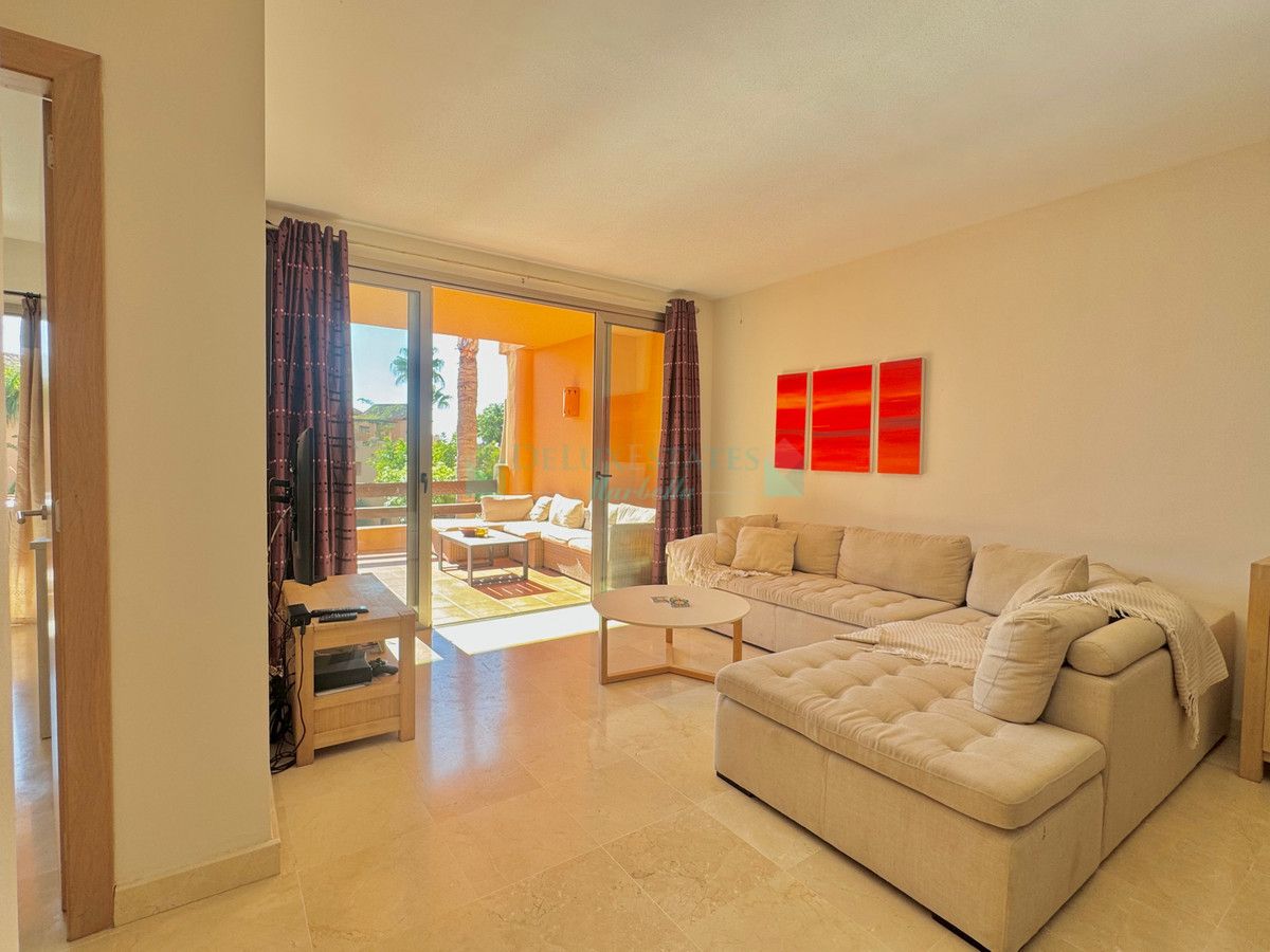 Apartamento en venta en Bel Air, Estepona