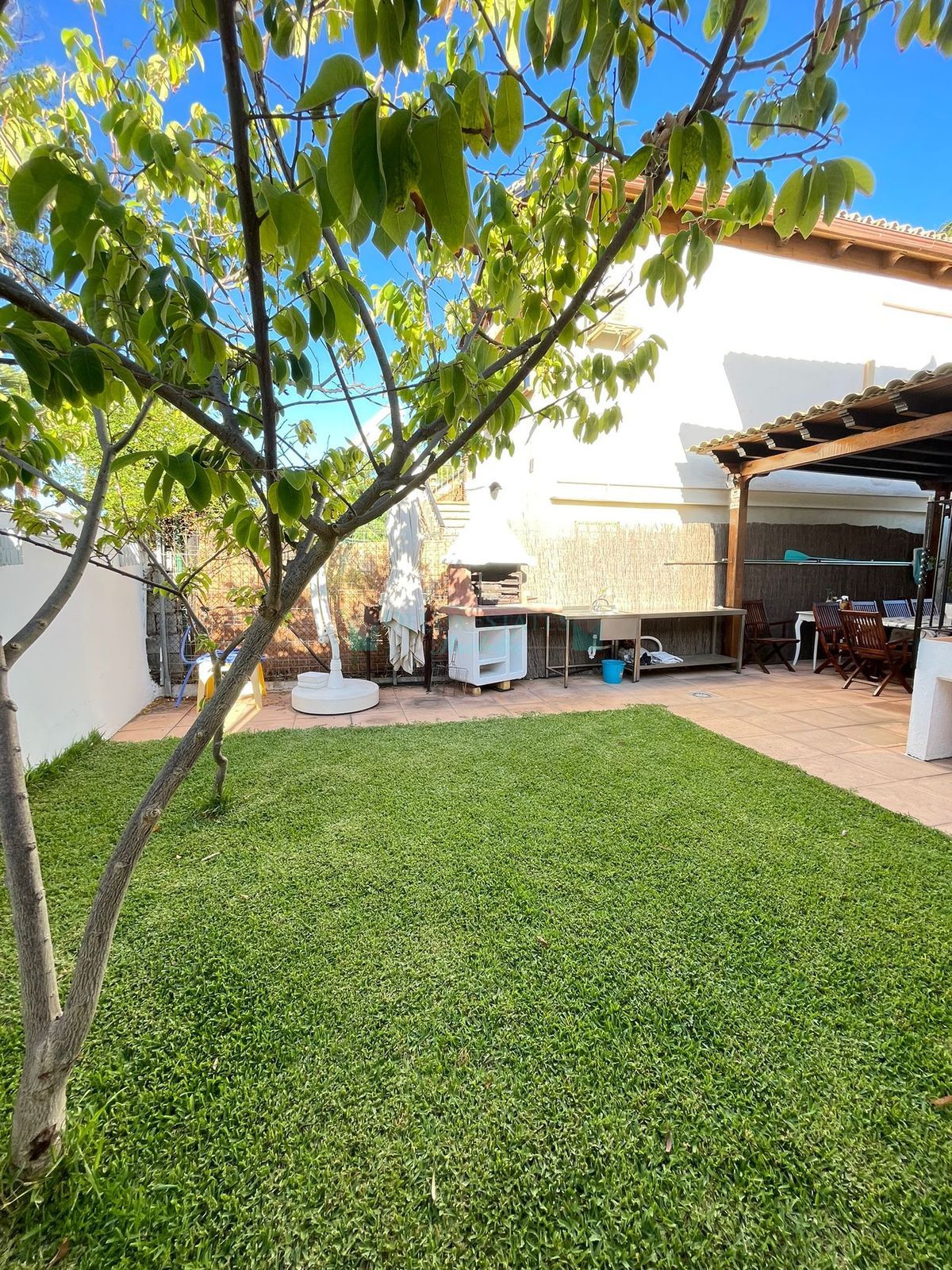 Villa for sale in Costalita, Estepona