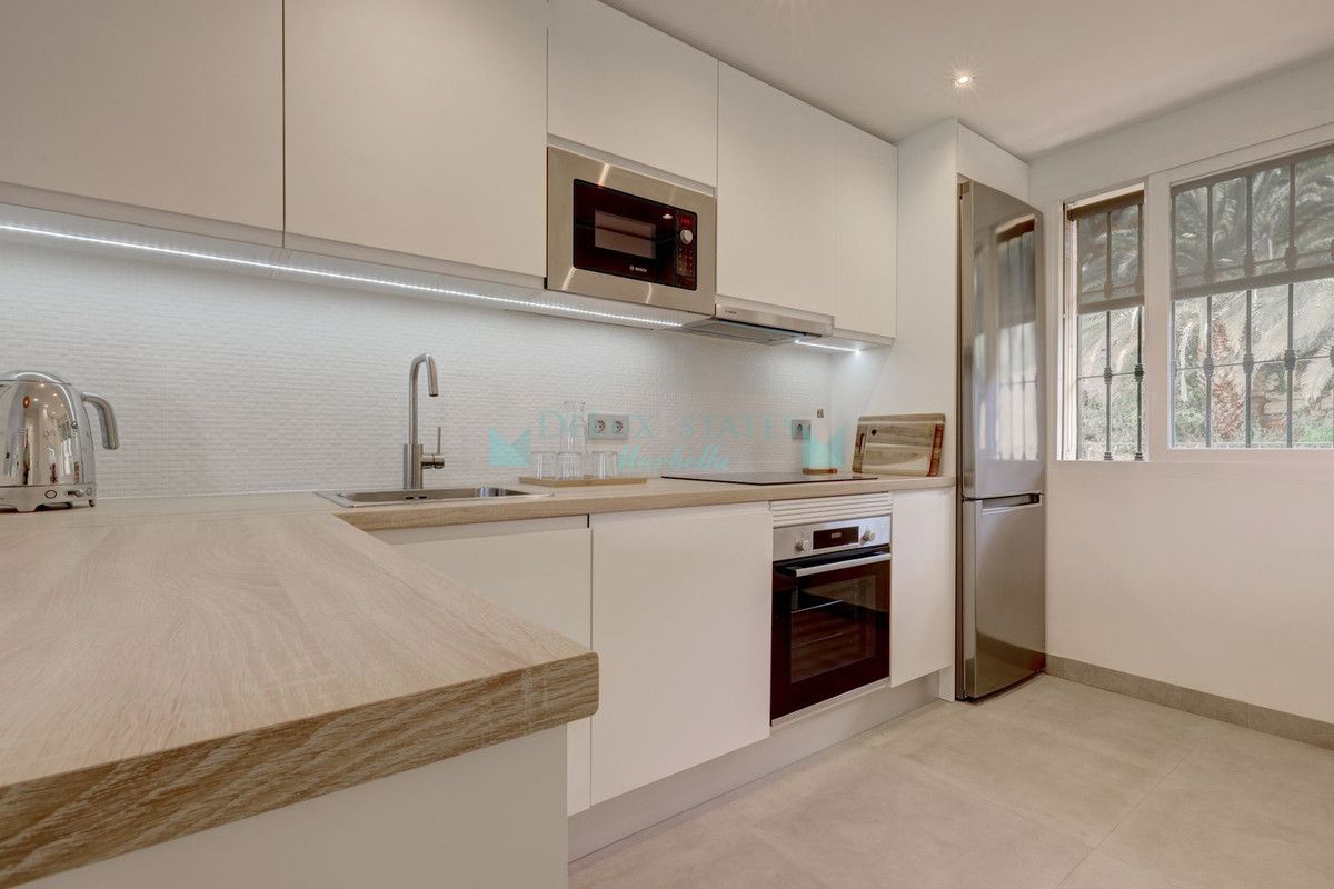 Penthouse for sale in La Quinta, Benahavis