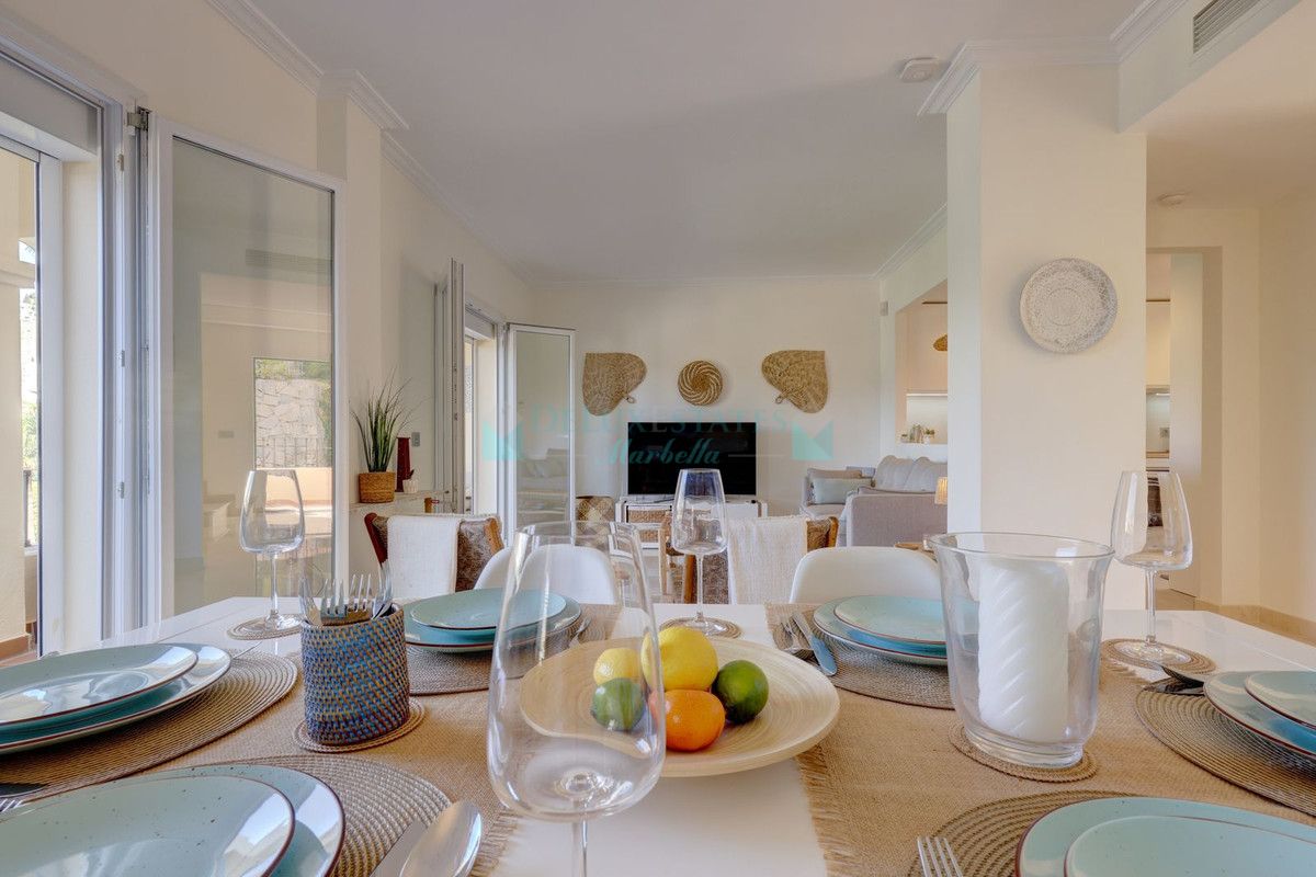 Penthouse for sale in La Quinta, Benahavis