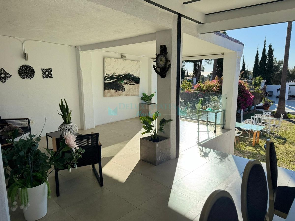 Semi Detached Villa for sale in Marbella