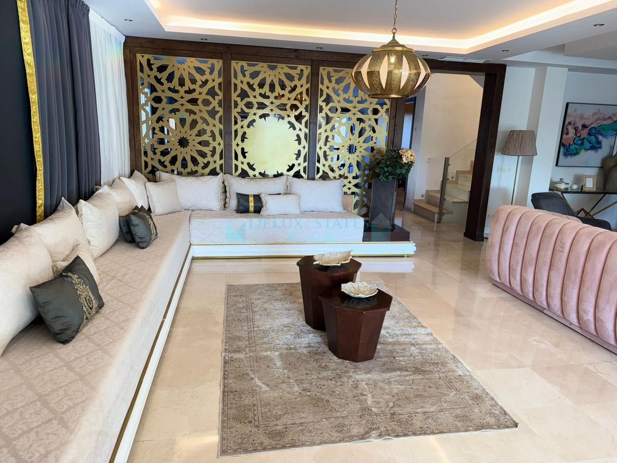 Semi Detached Villa for sale in Marbella