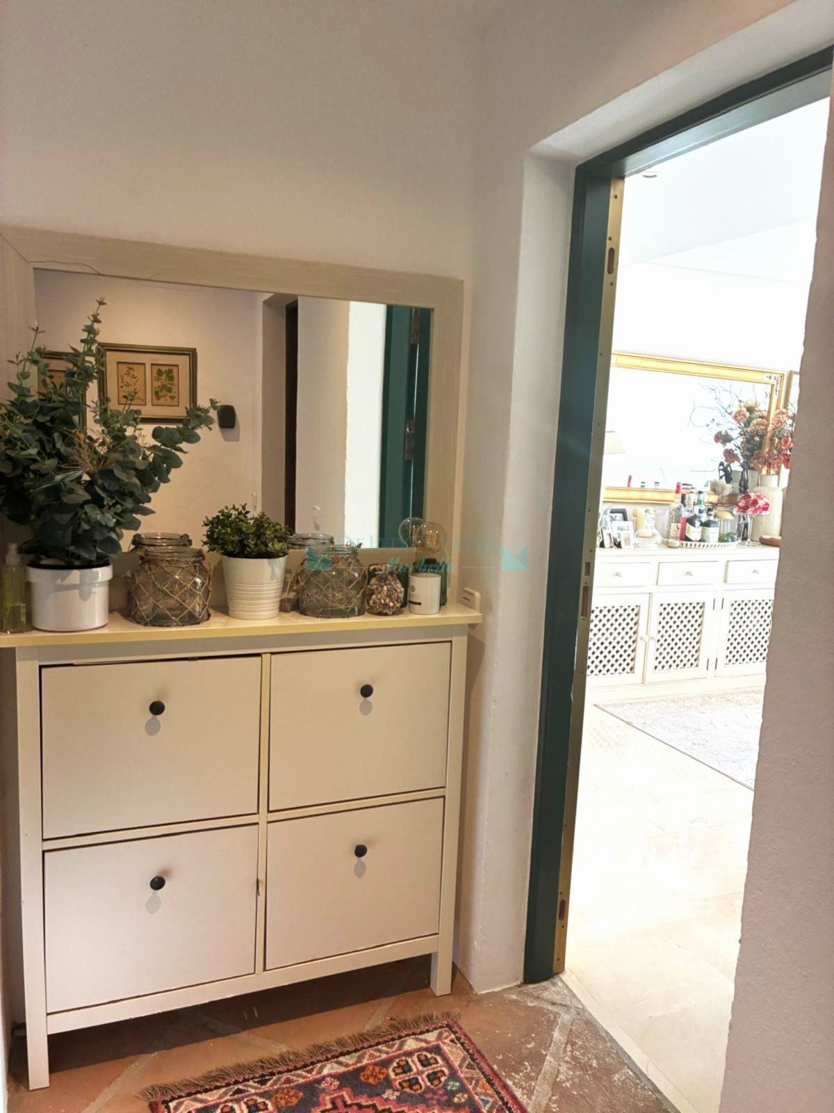 Penthouse for sale in Los Arqueros, Benahavis