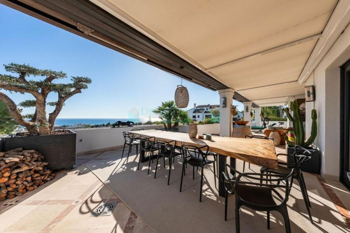 Penthouse for sale in Sierra Blanca, Marbella Golden Mile