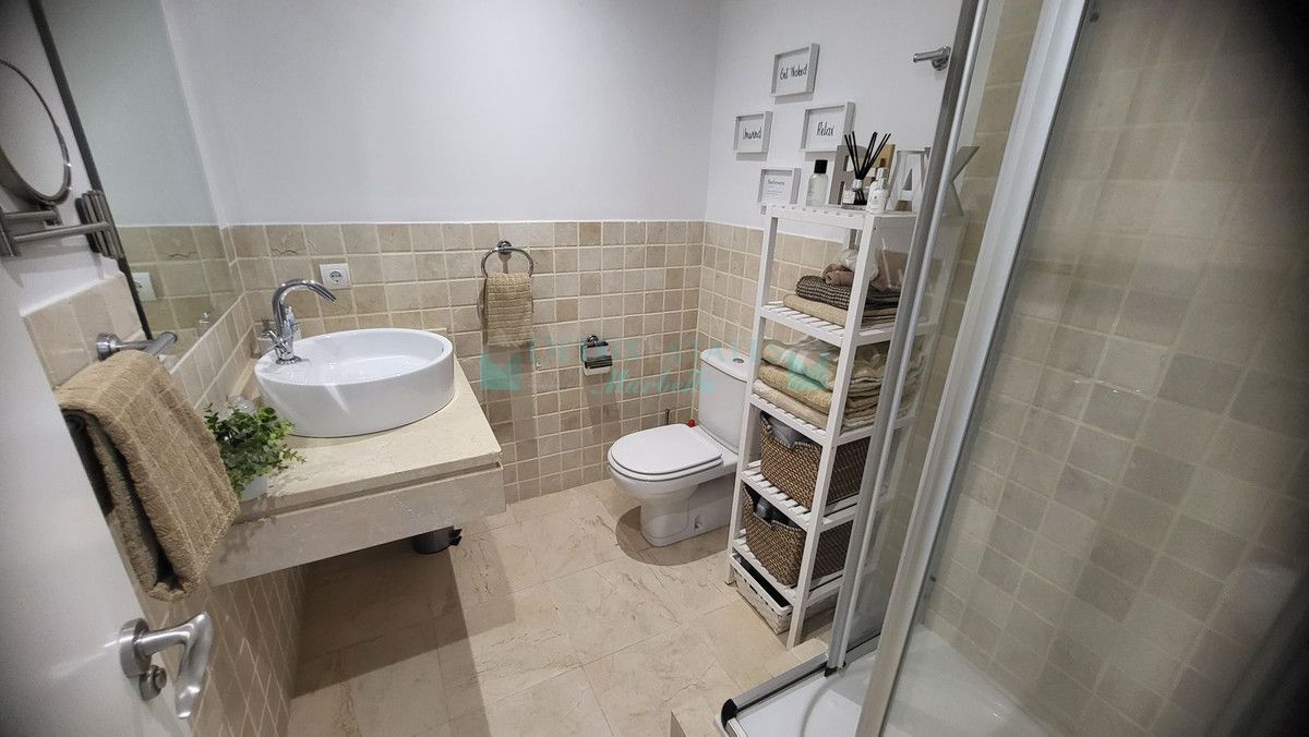 Penthouse for sale in Los Flamingos, Benahavis