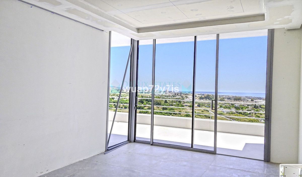 Villa for sale in Benahavis