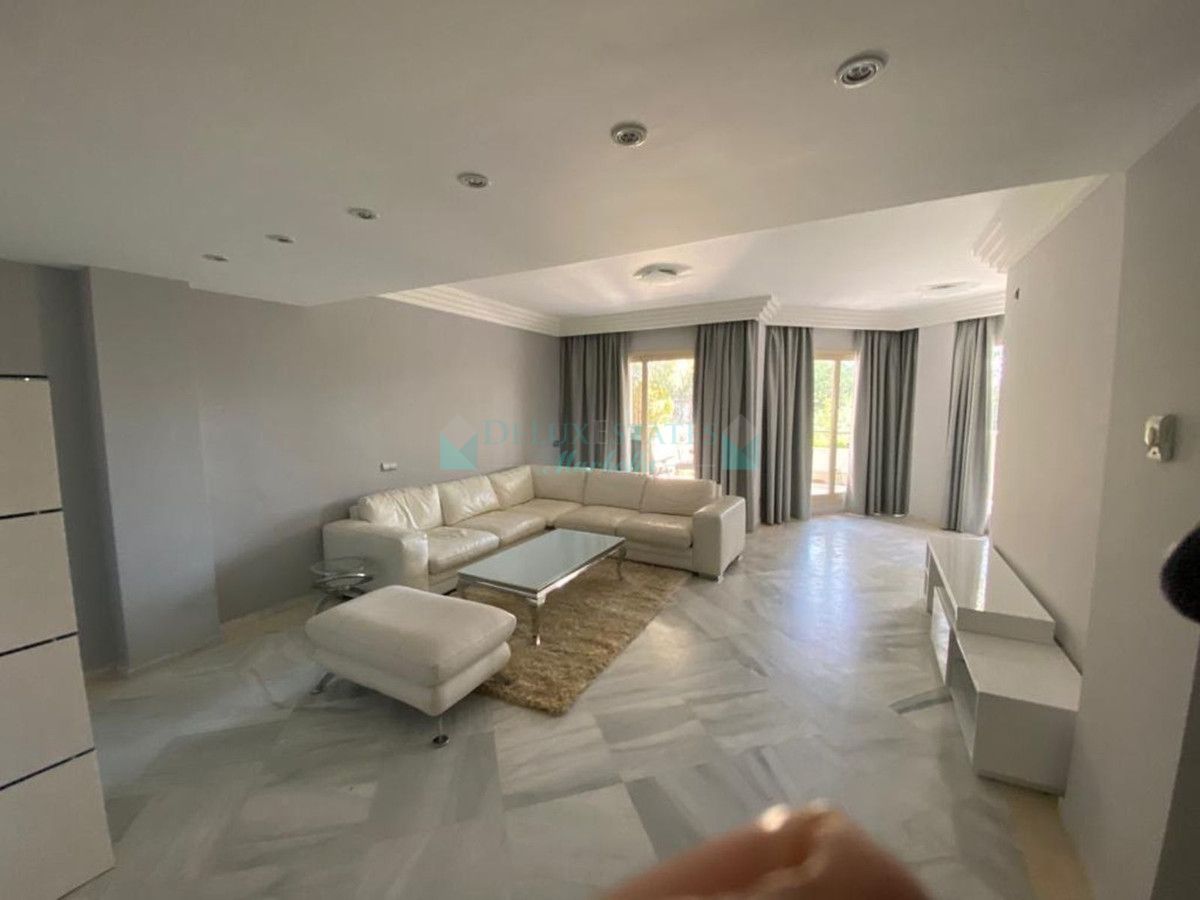 Apartamento en alquiler en Nueva Andalucia