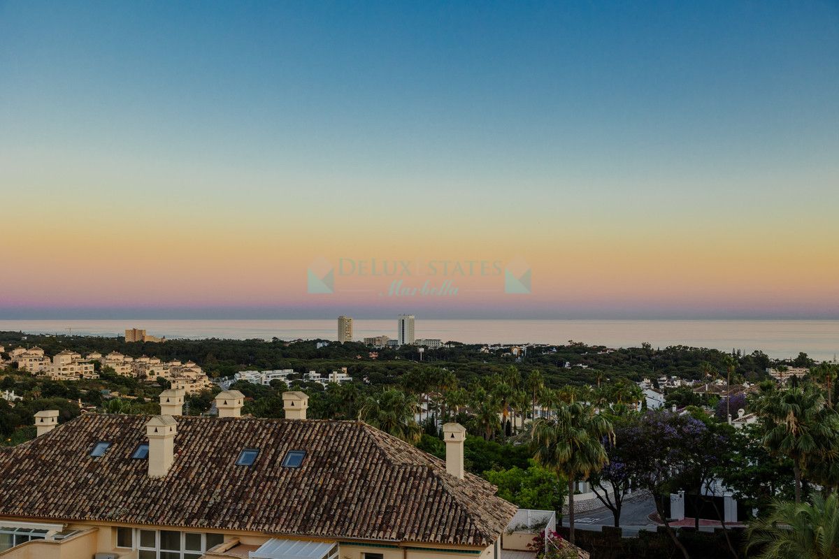 Apartment for rent in Elviria, Marbella East