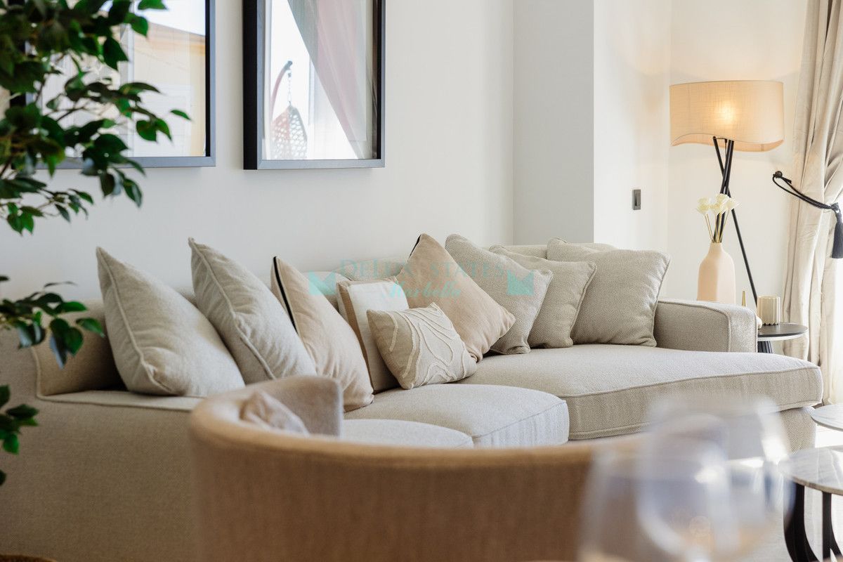 Apartment for rent in Elviria, Marbella East