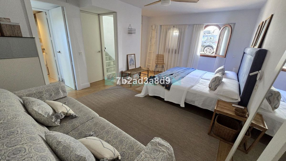 Town House for rent in New Golden Mile, Estepona