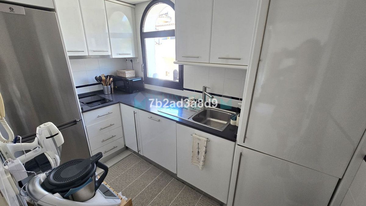 Town House for rent in New Golden Mile, Estepona