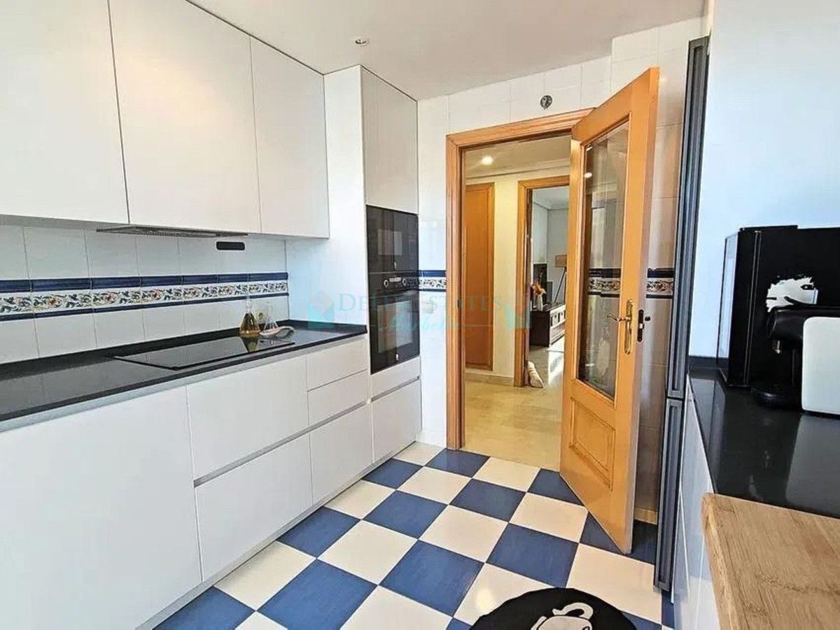 Apartment for sale in Selwo, Estepona