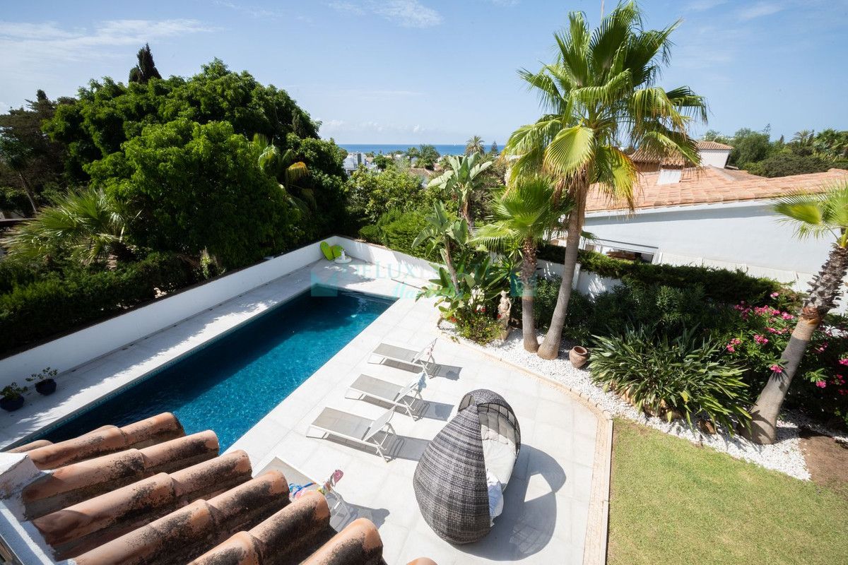 Villa for sale in Marbesa, Marbella East