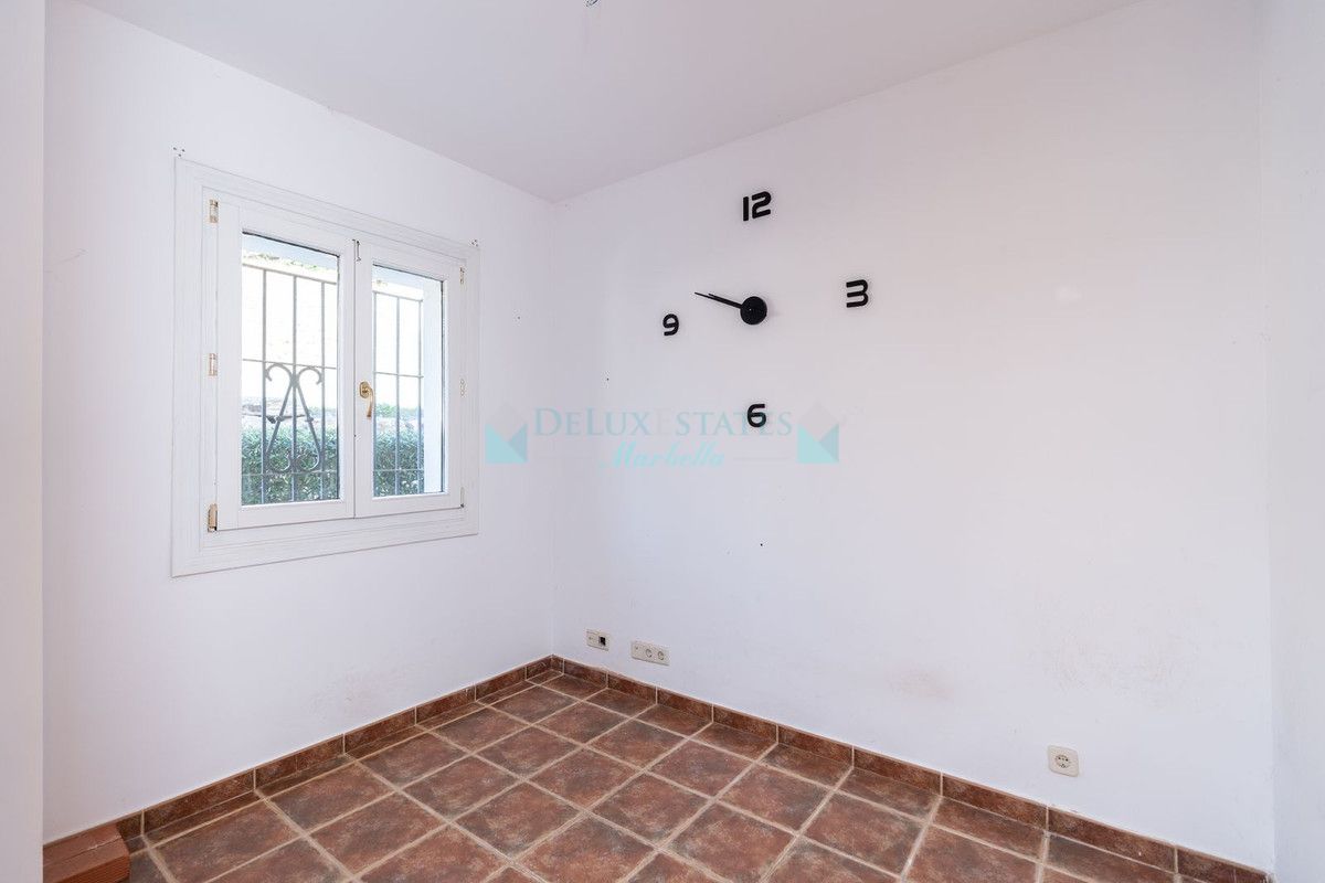 Town House for sale in New Golden Mile, Estepona