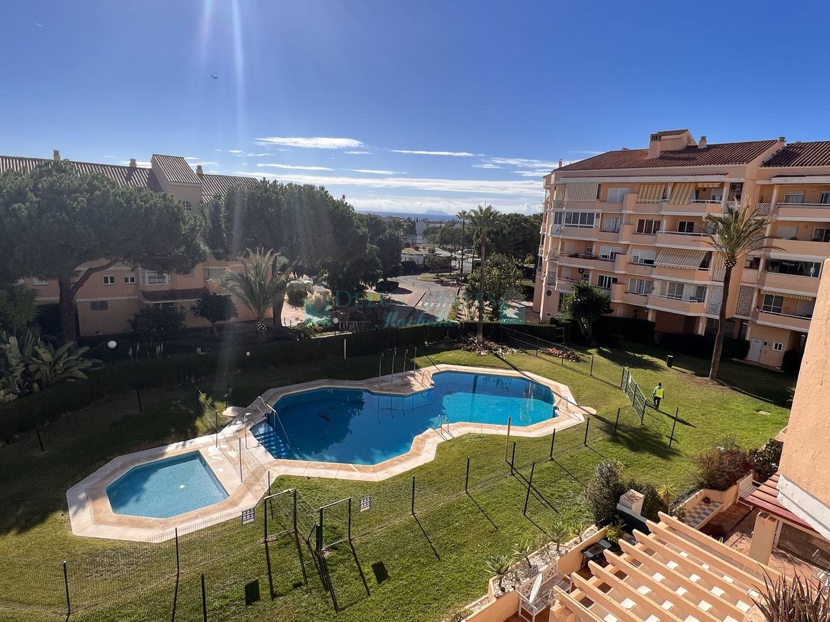 Apartamento en venta en Estepona