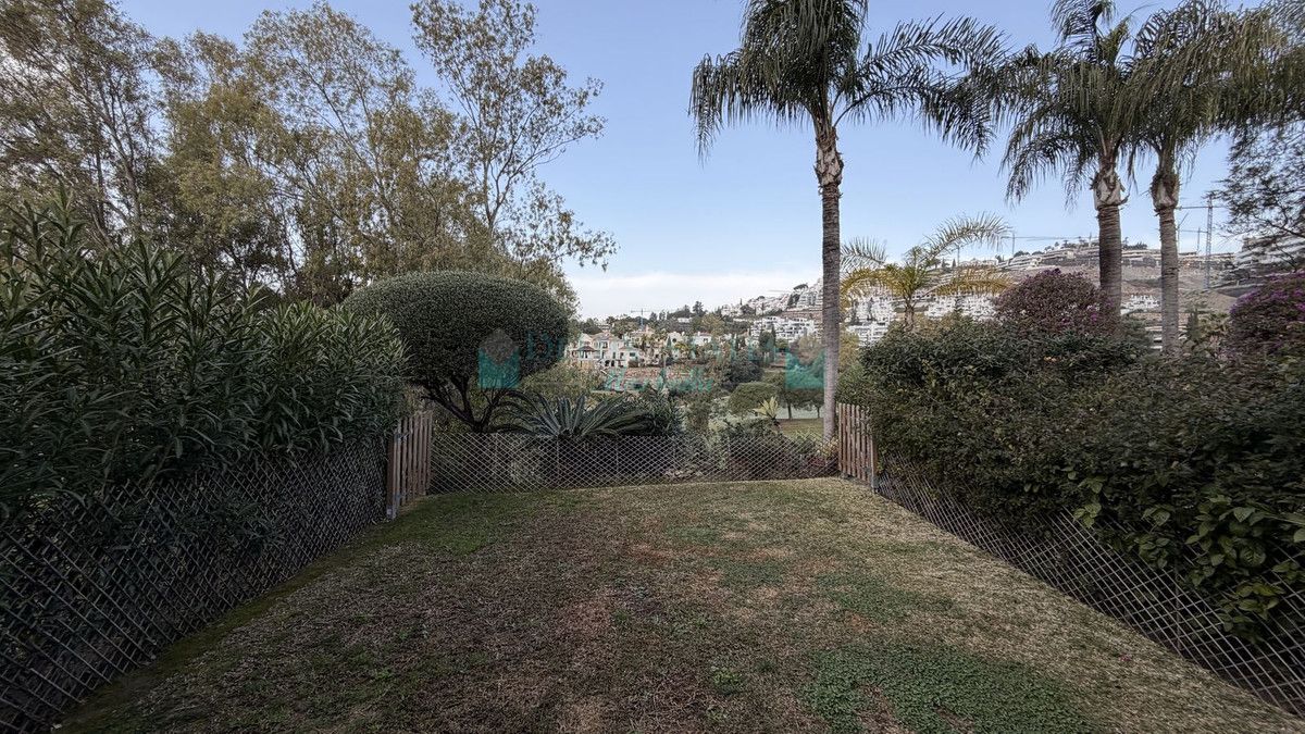 Adosado en alquiler en La Quinta, Benahavis