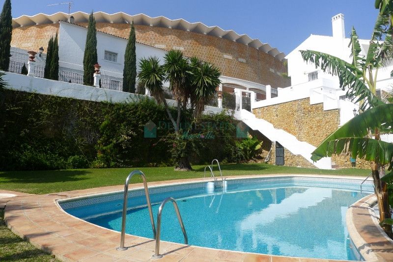 Villa for rent in Nueva Andalucia