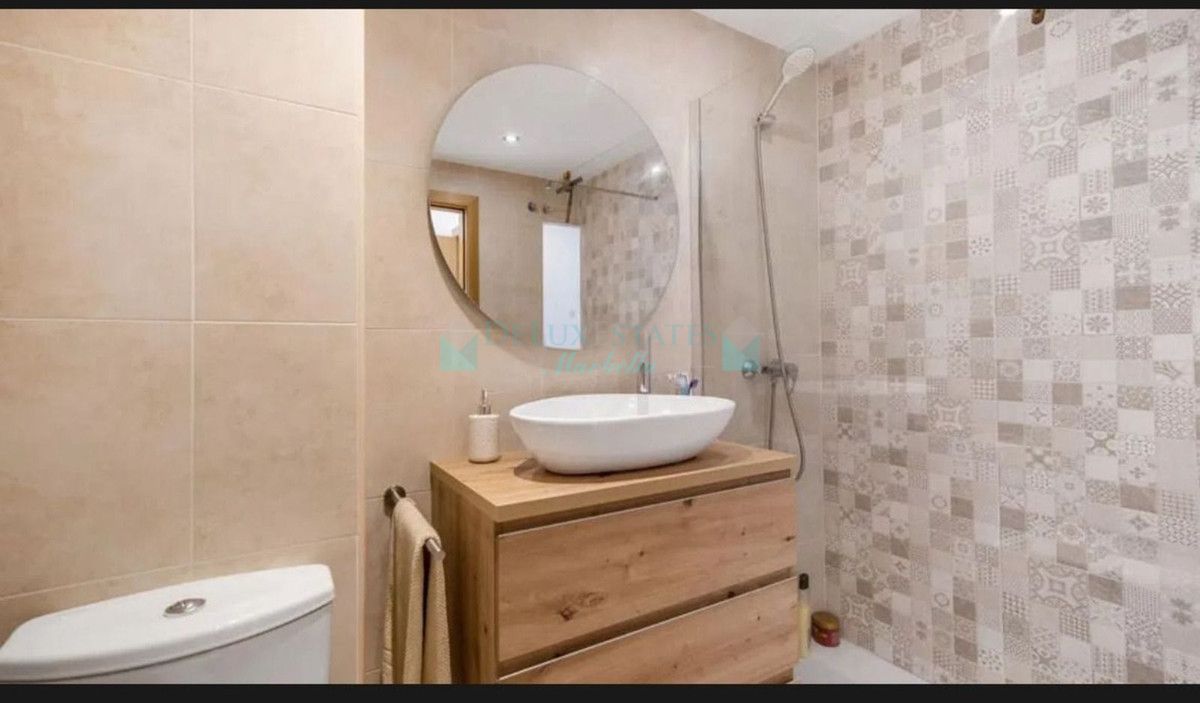 Apartamento en venta en Nueva Andalucia