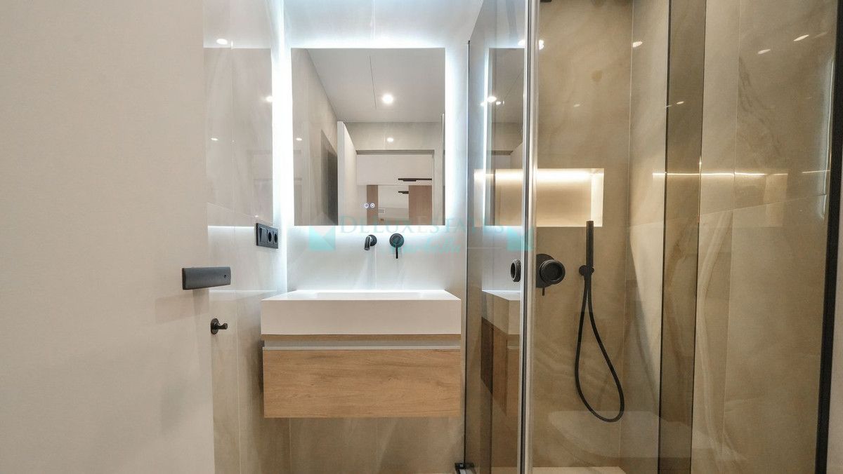 Apartment for sale in Costalita, Estepona