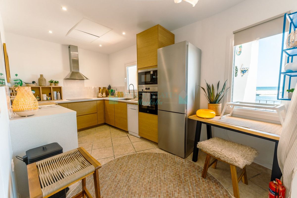 Adosado en alquiler en Cabopino, Marbella Este