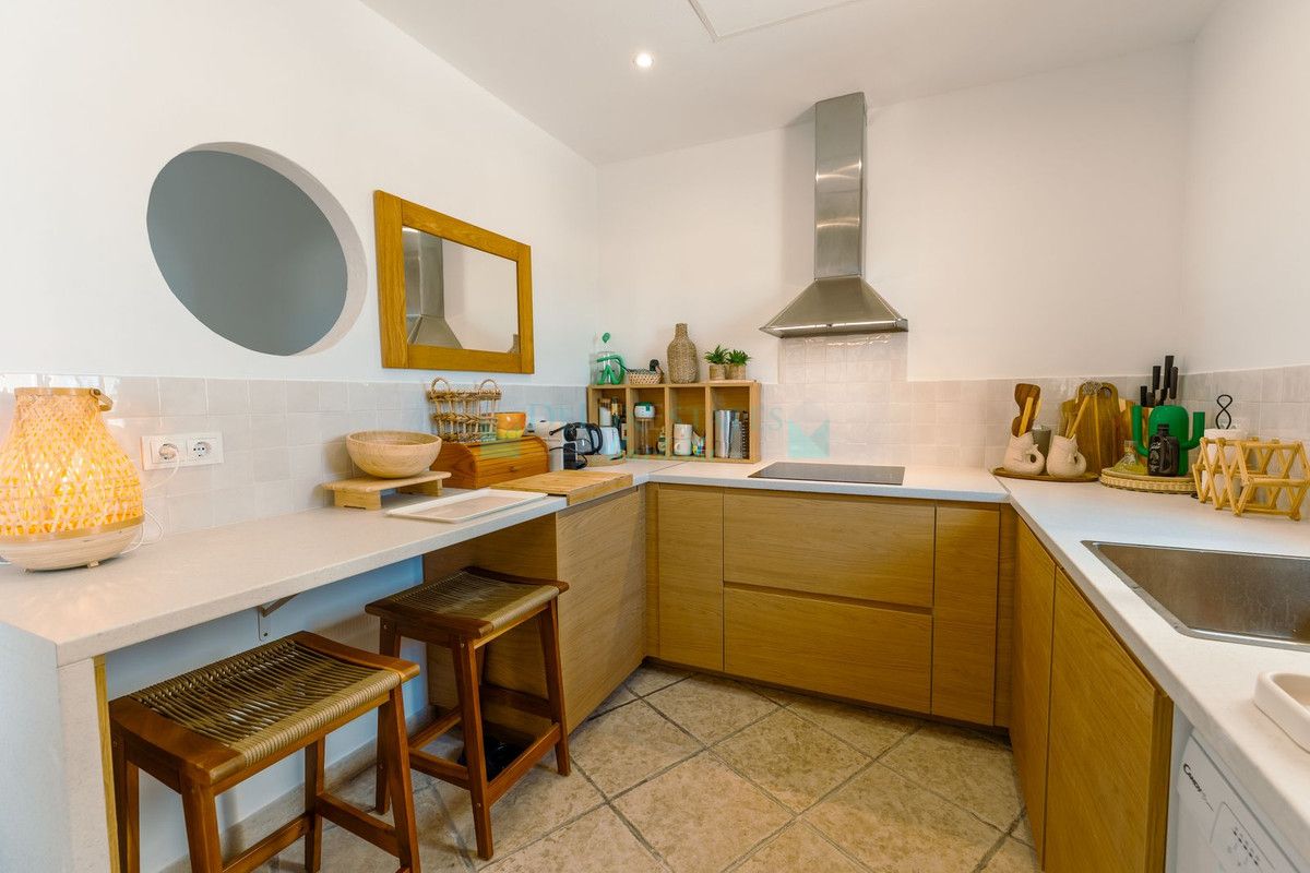 Adosado en alquiler en Cabopino, Marbella Este