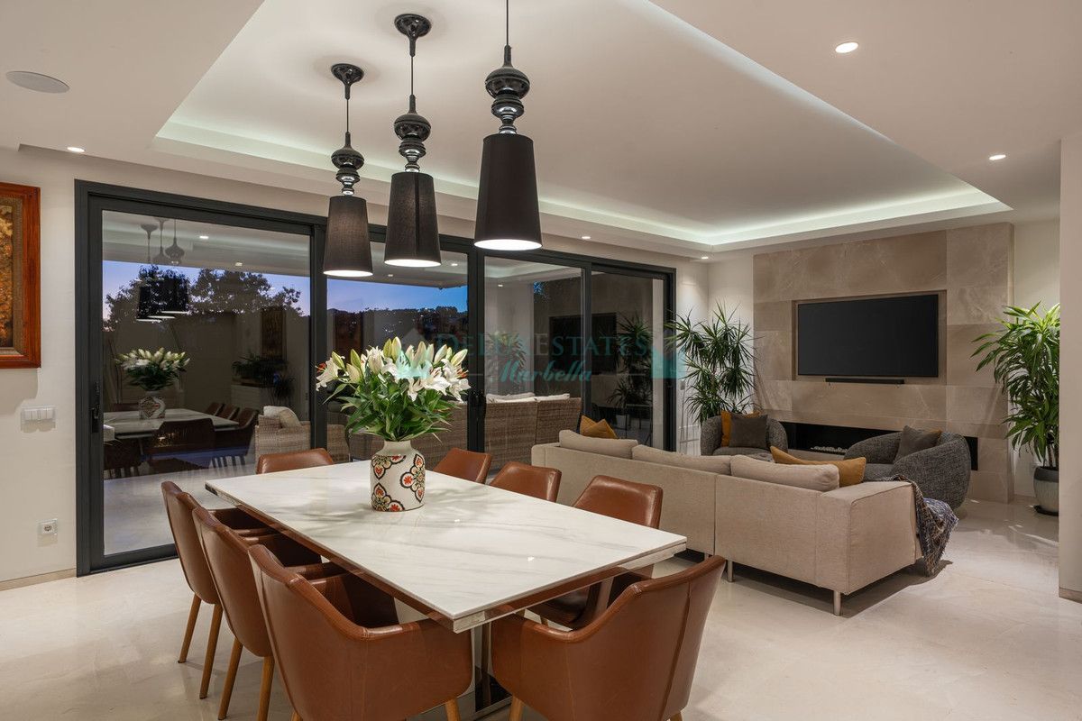 Villa en venta en Nueva Andalucia