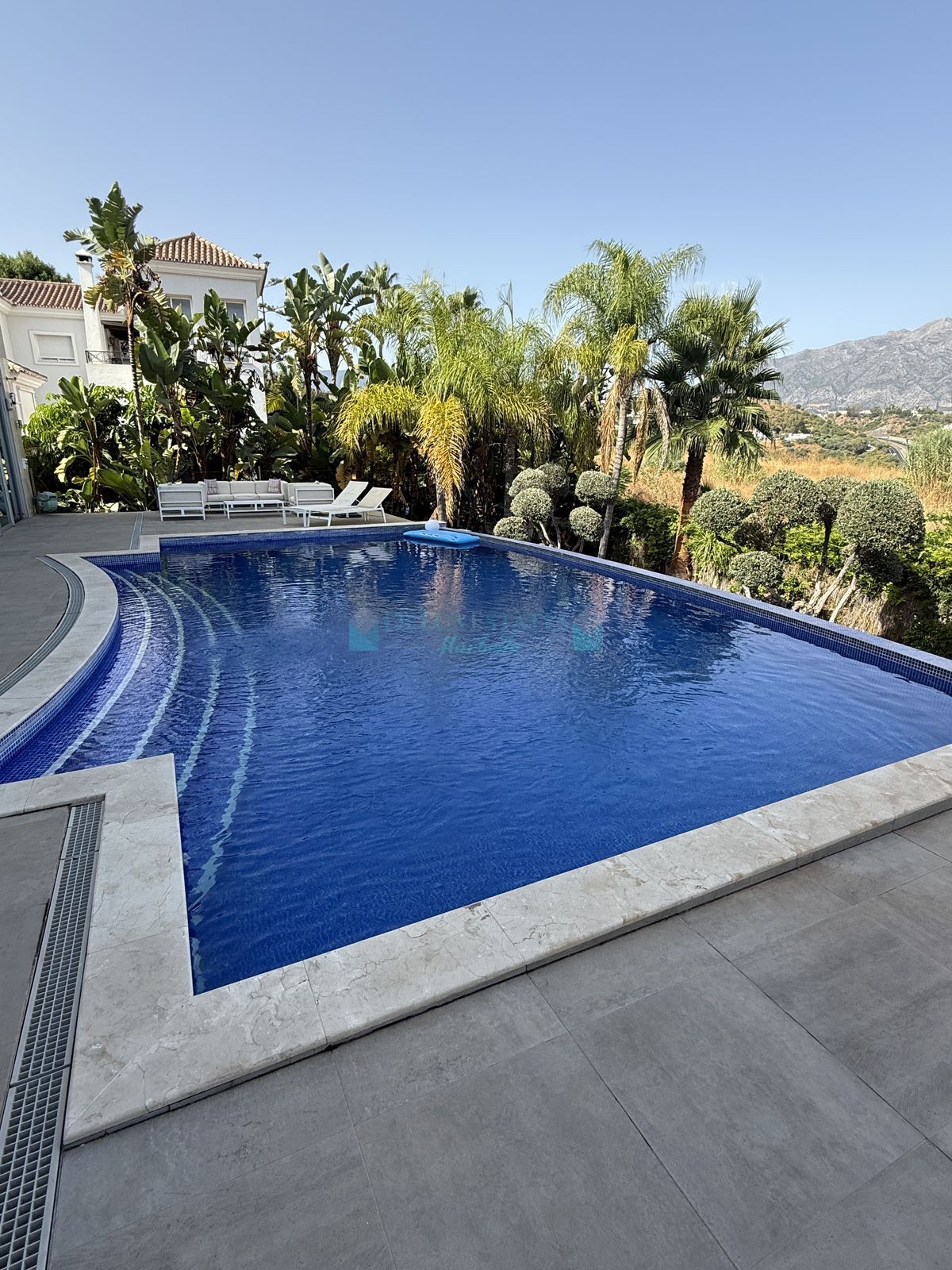 Villa en alquiler en La Quinta, Benahavis