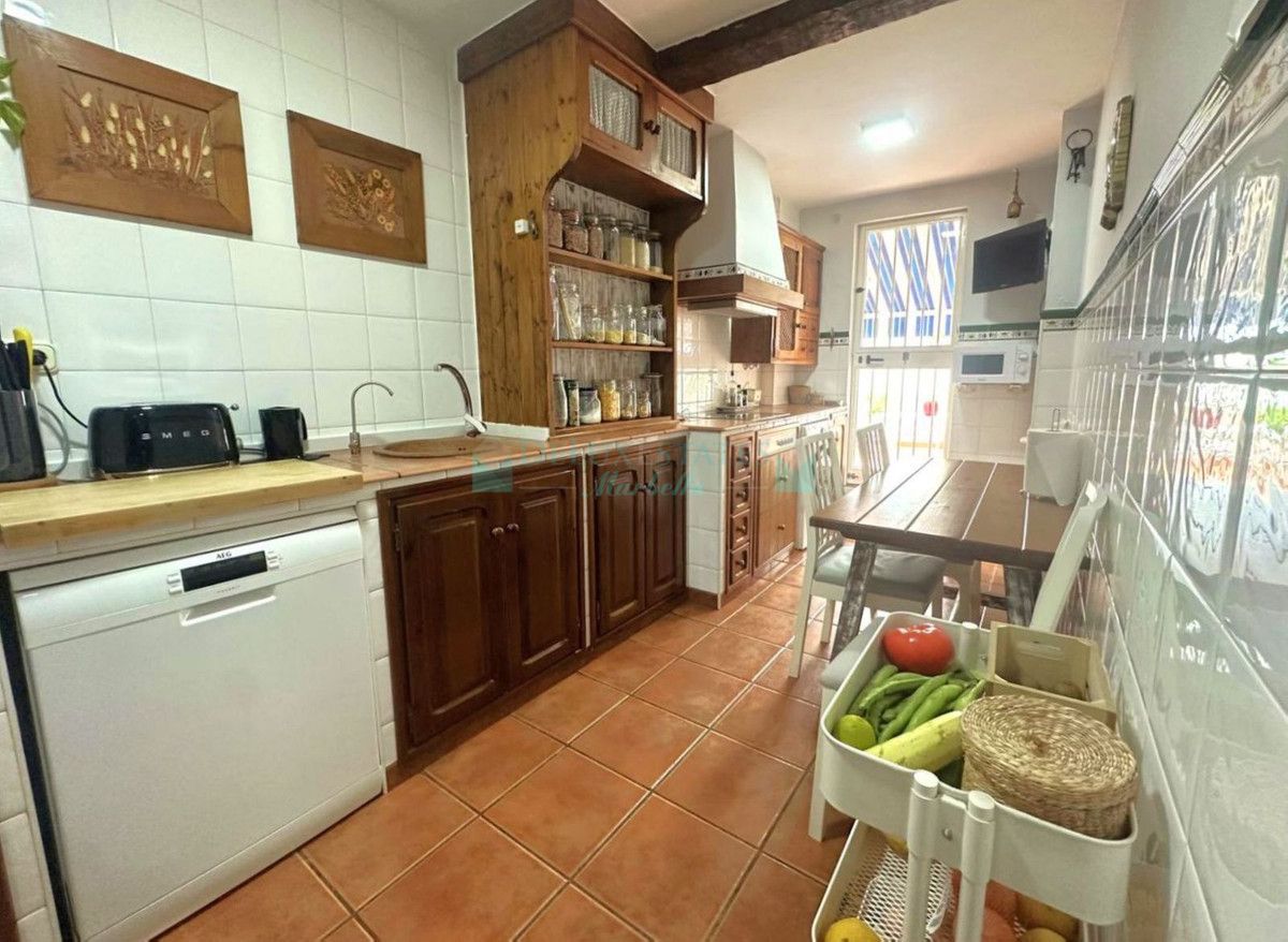 Apartment for sale in Estepona