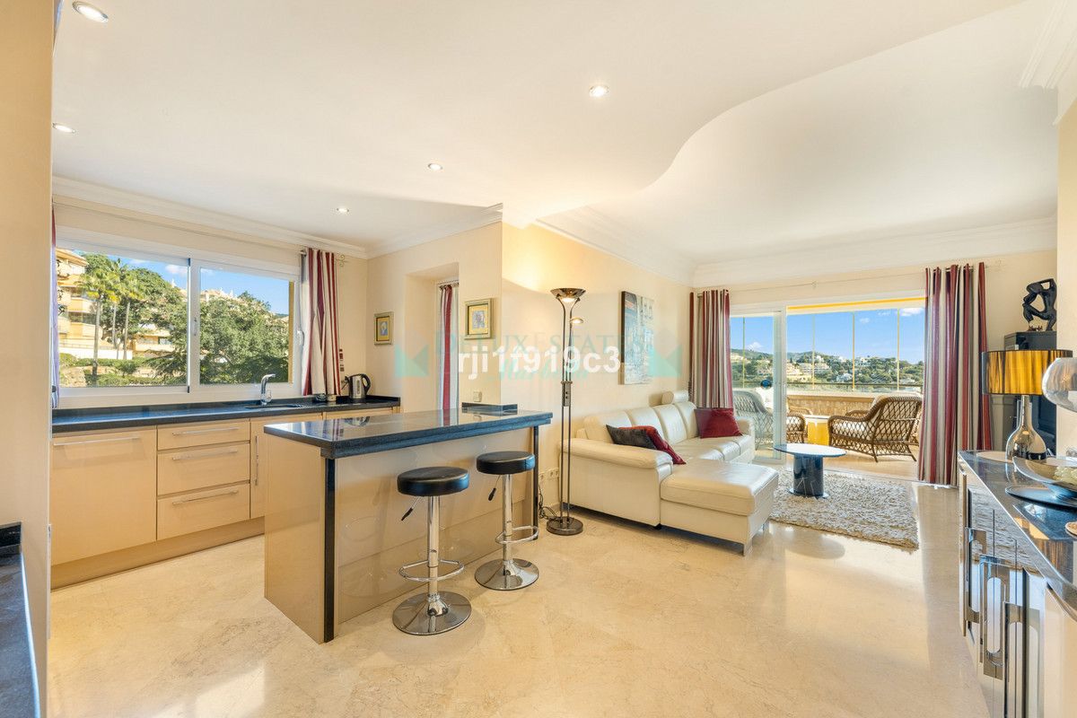 Apartamento en venta en Elviria, Marbella Este