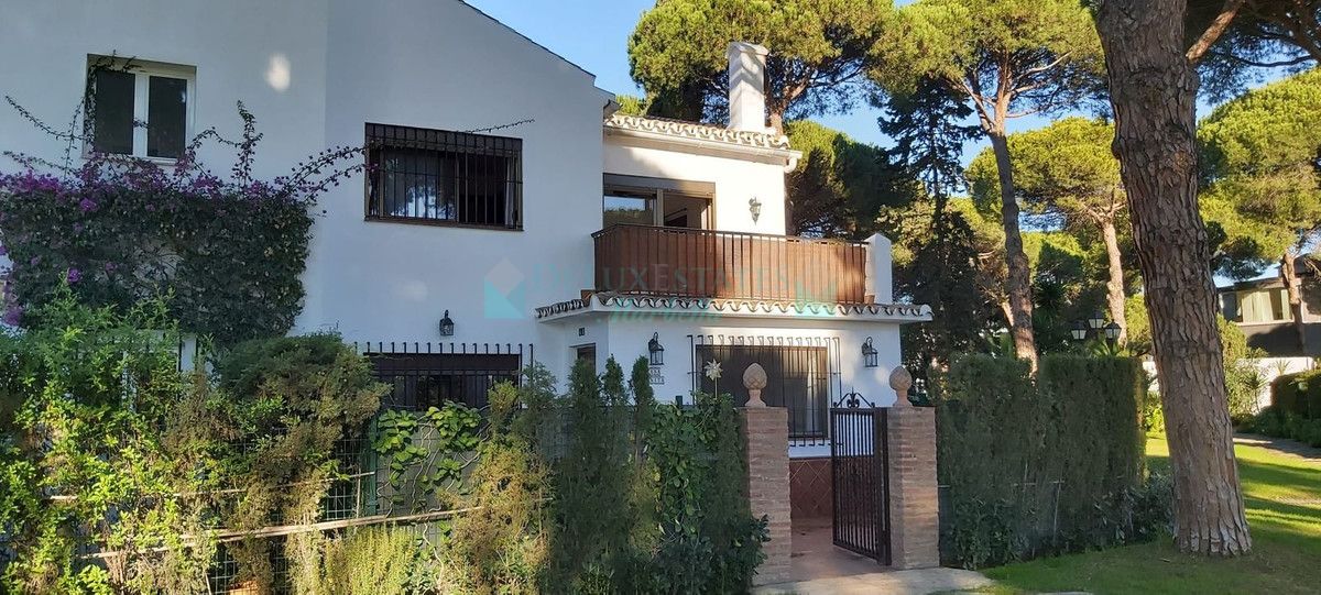 Semi Detached Villa for sale in Benamara, Estepona