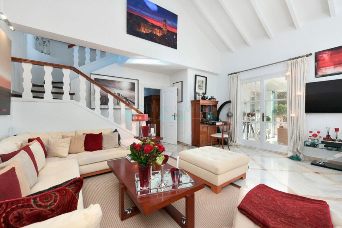 Villa for sale in Artola, Marbella East