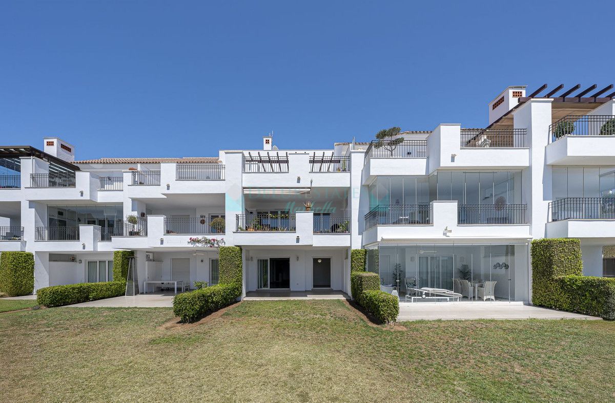 Ground Floor Apartment for sale in La Mairena, Marbella East