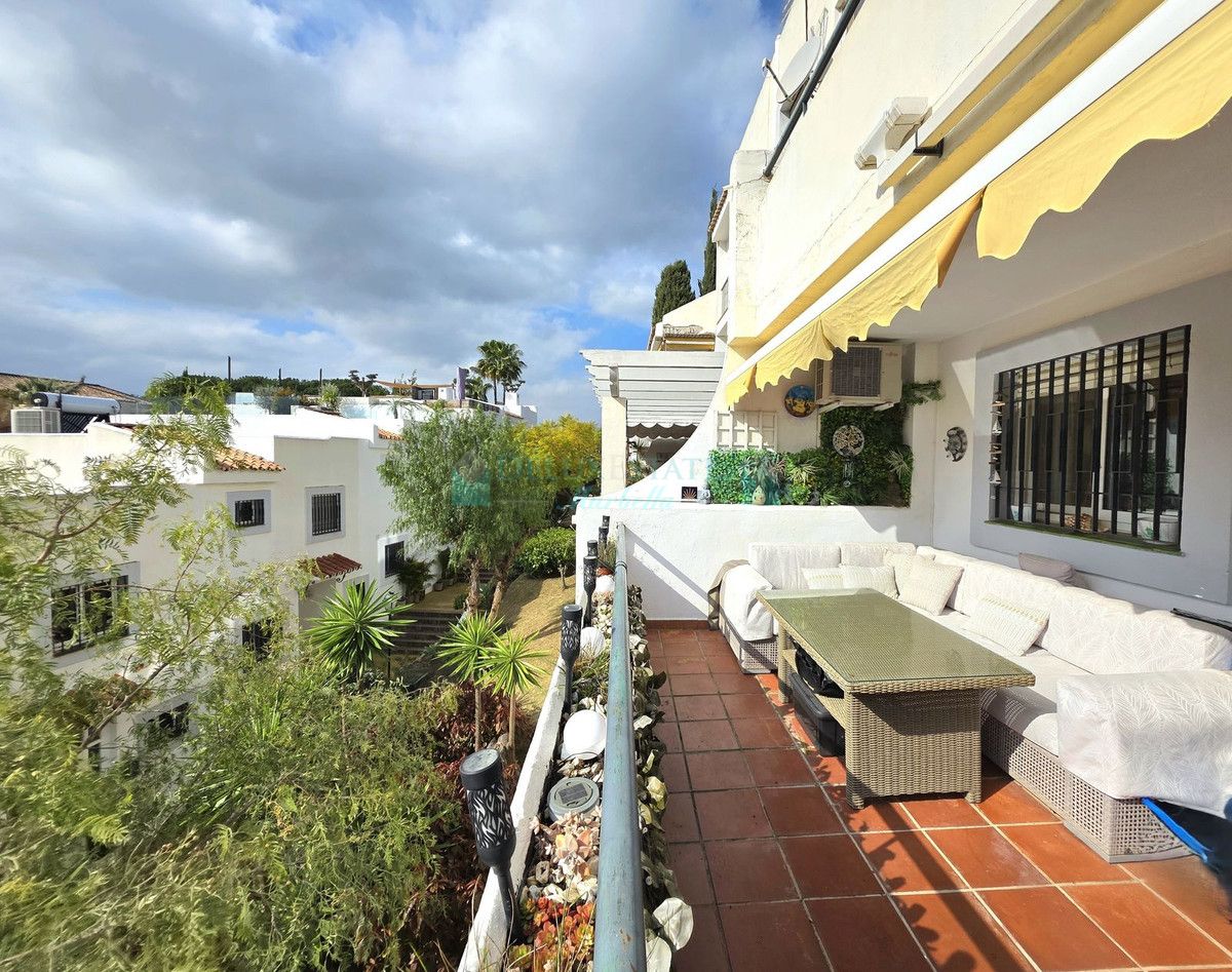 Ground Floor Apartment for sale in Aloha, Nueva Andalucia
