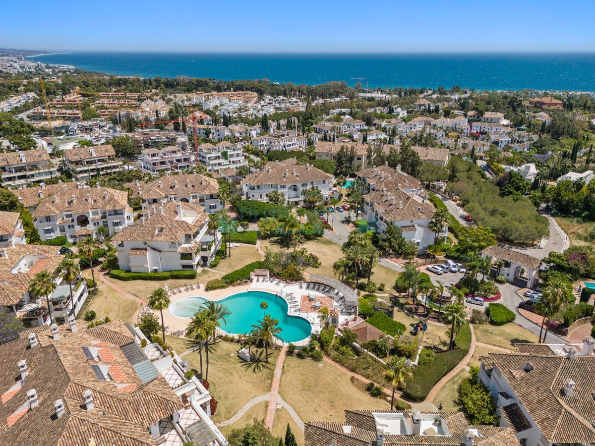 Ground Floor Apartment for sale in Marbella Golden Mile