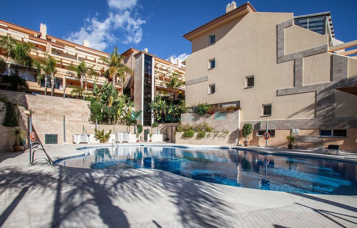 Apartment for sale in Nueva Andalucia