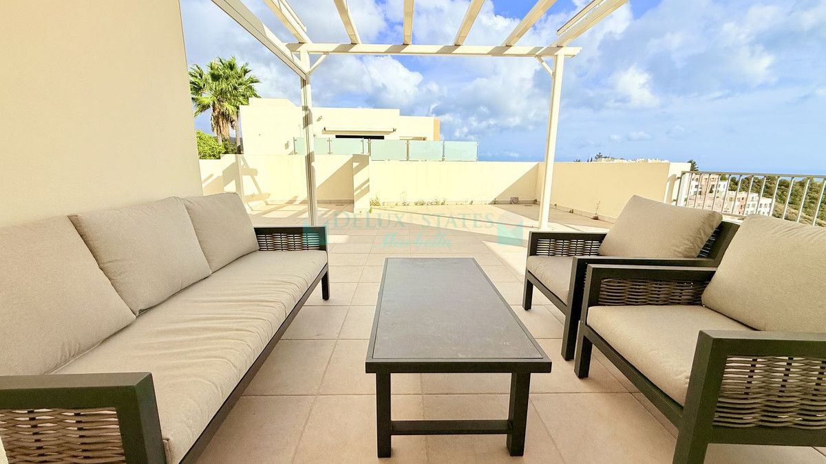 Penthouse for sale in Los Altos de los Monteros, Marbella East