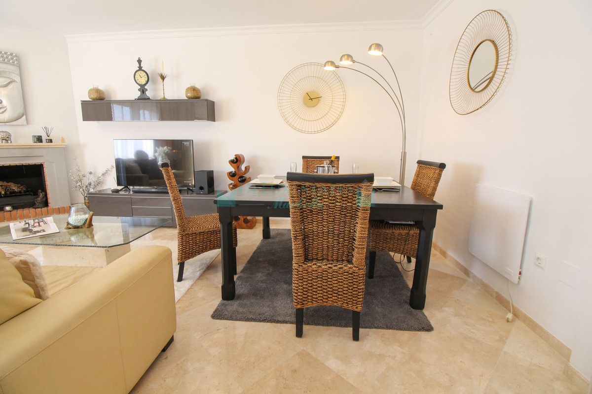 Ground Floor Apartment for sale in La Mairena, Marbella East