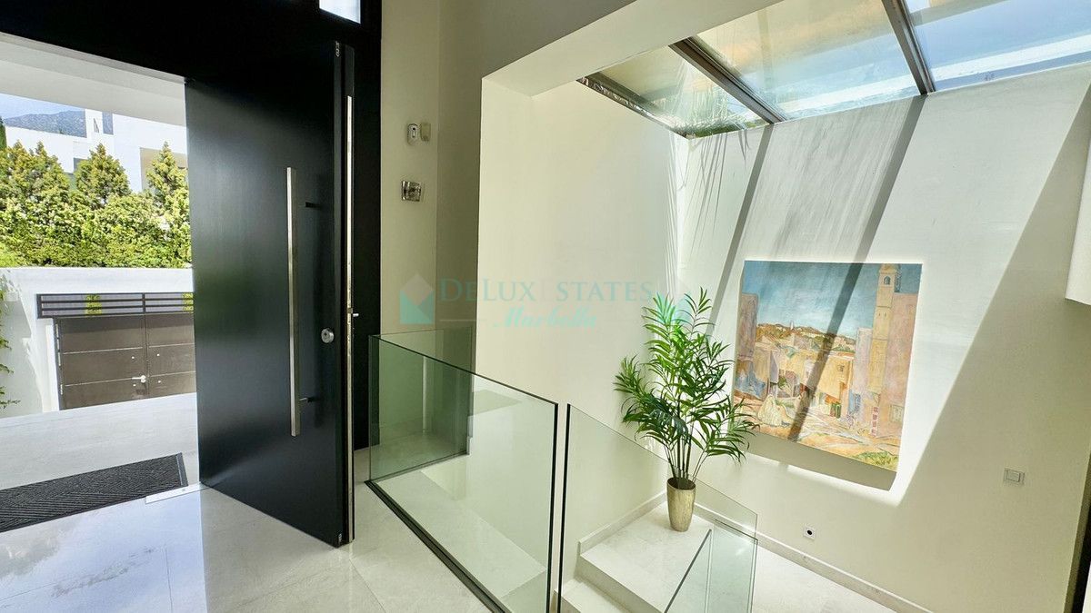 Villa for rent in Marbella Golden Mile