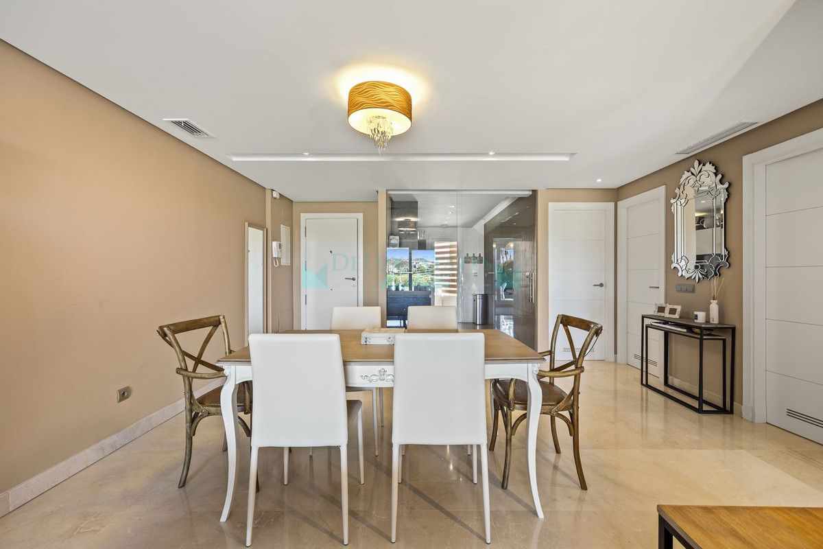 Ground Floor Apartment for sale in Los Arqueros, Benahavis