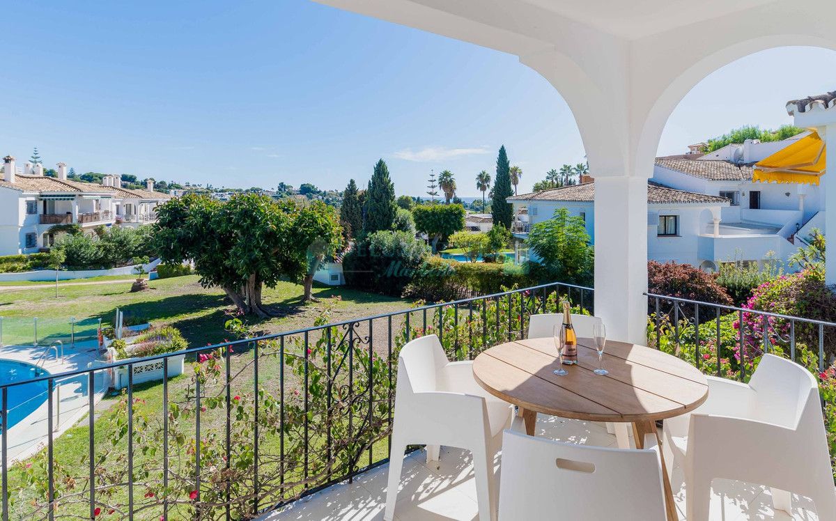 Penthouse for sale in Benahavis