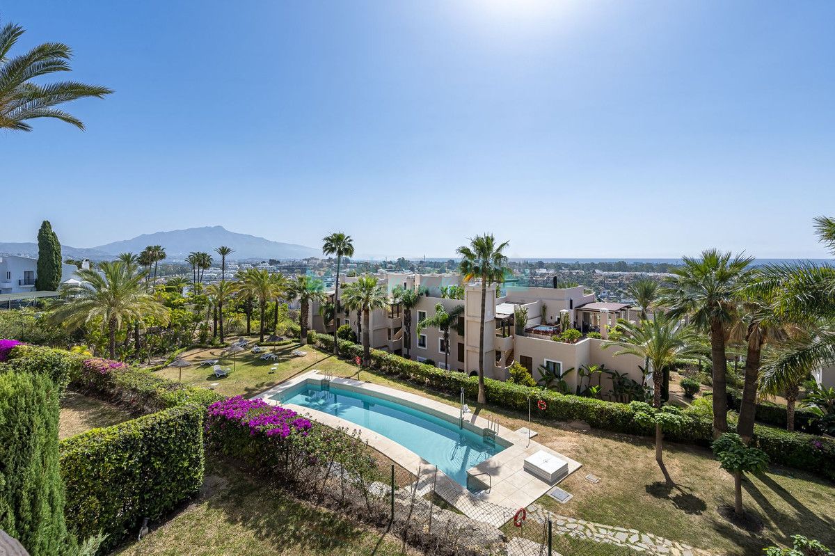 Apartment for sale in Estepona