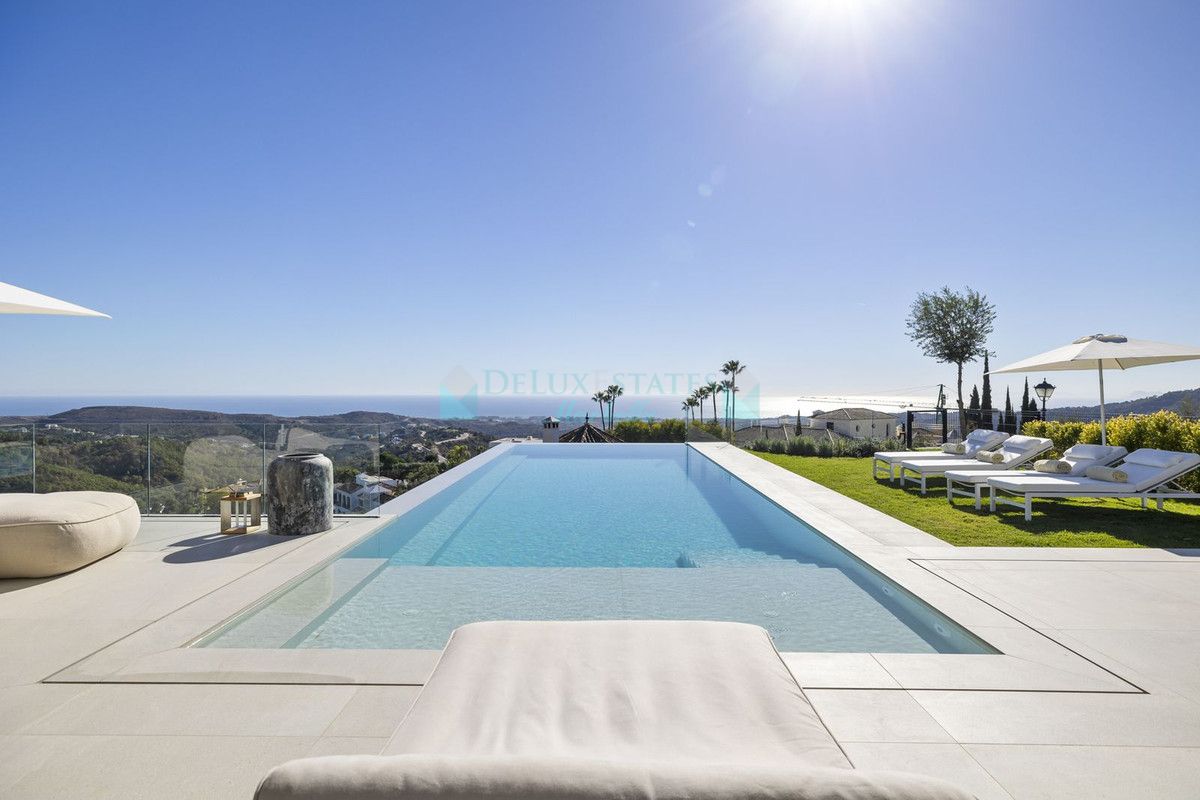 Villa for rent in Benahavis