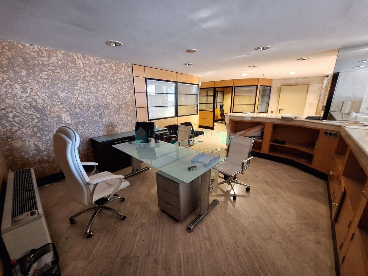 Office for sale in Marbella